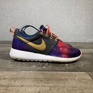 Nike Big Kids Size 6Y Roshe One Galaxy Print Athletic Sneakers Multicolor